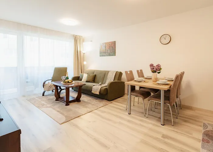 Pod Vinicou With Balcony * ブラチスラヴァ