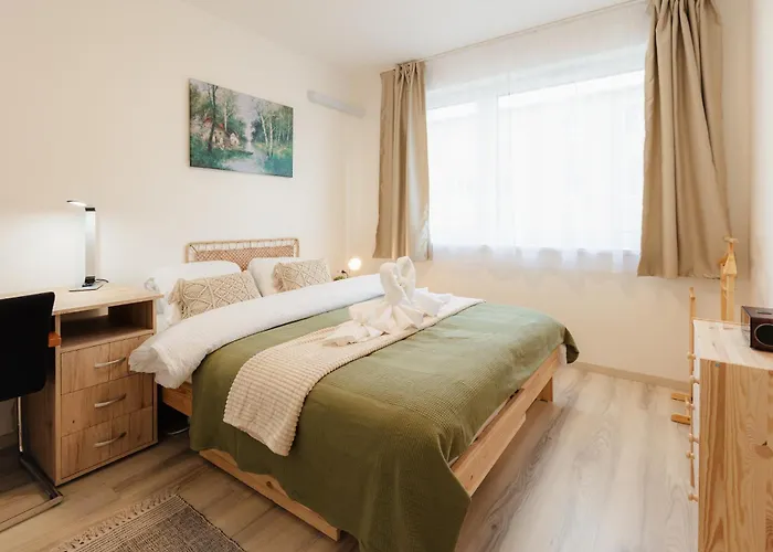 Pod Vinicou With Balcony * ברטיסלאבה