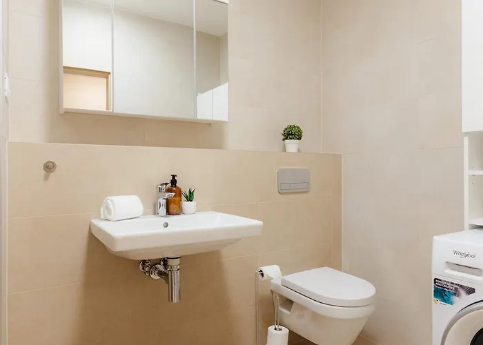 דירה Pod Vinicou With Balcony