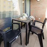 Pod Vinicou With Balcony 아파트