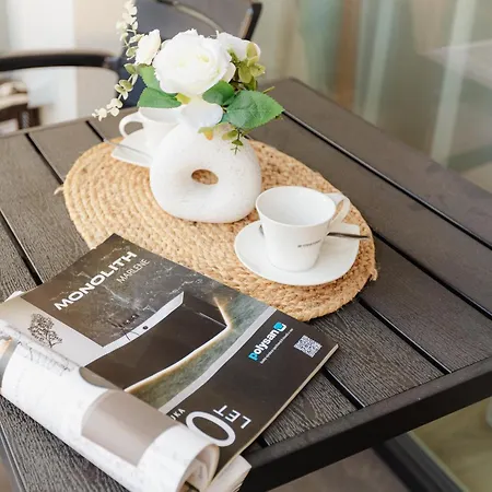 Pod Vinicou With Balcony דירה *